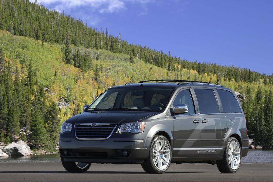  Chrysler Town & Country EV Concept 2009 года  (фото 5 из 5)